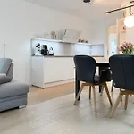 Strand Lodge Lejlighed