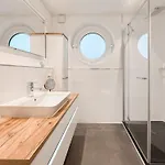 Strand Lodge Lejlighed *