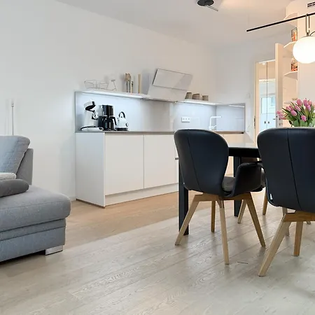 Strand Lodge 아파트