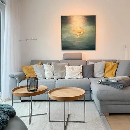 Strand Lodge 아파트 *